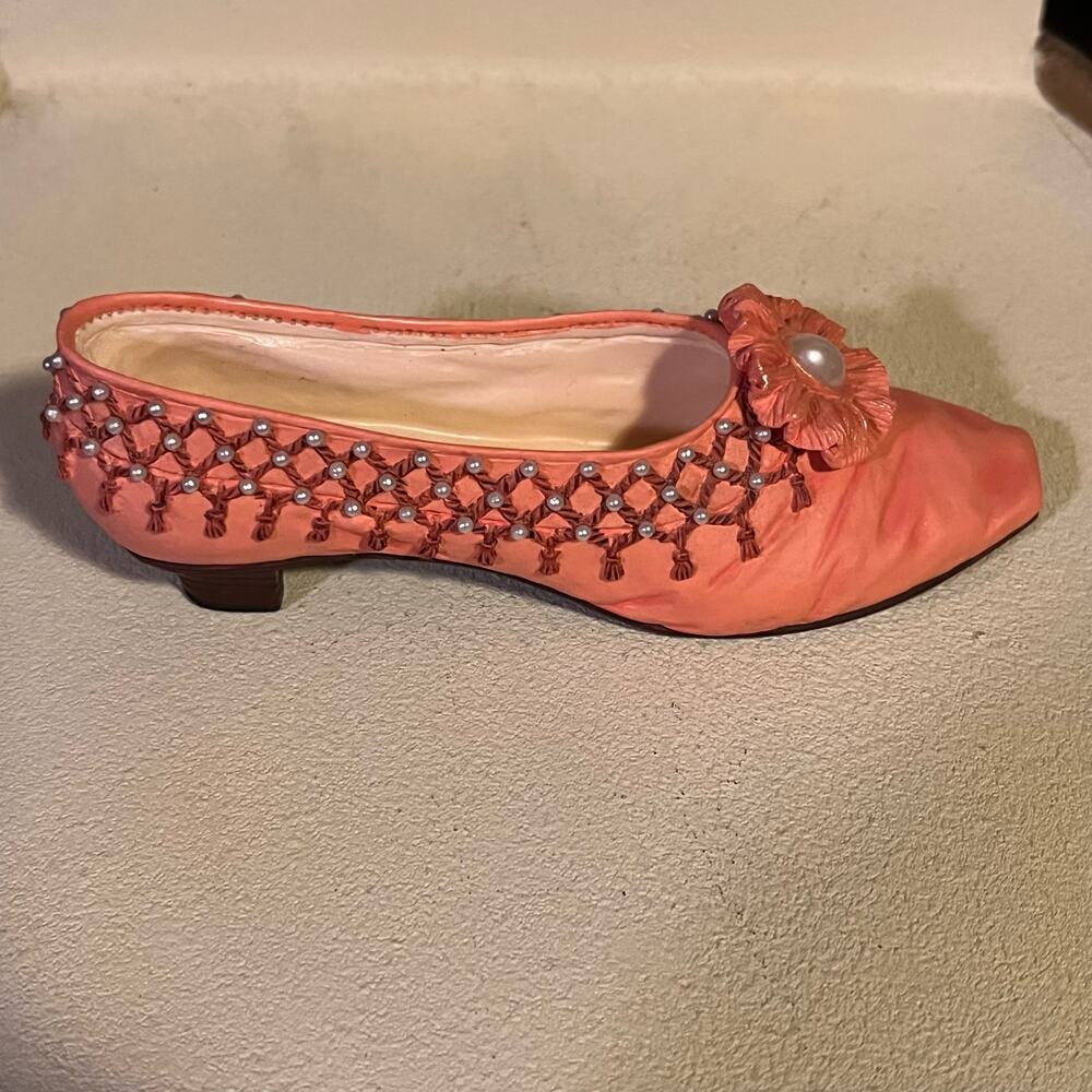 Just the Right Shoe Tassels